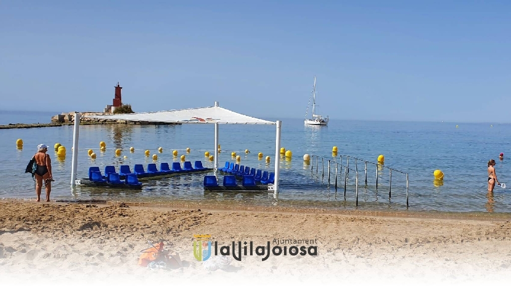 La Vila Joiosa propone la adjudicación del contrato de servicio y programa de transporte a las playas accesibles a DYA